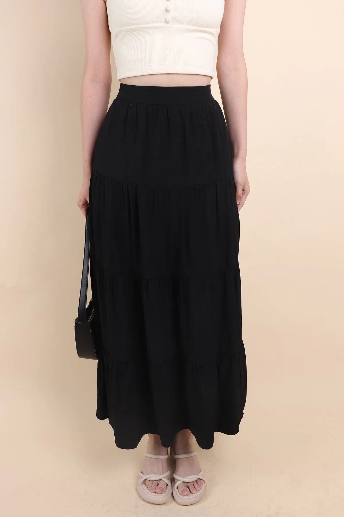 AMOR MAXI SKIRT IN BLACK