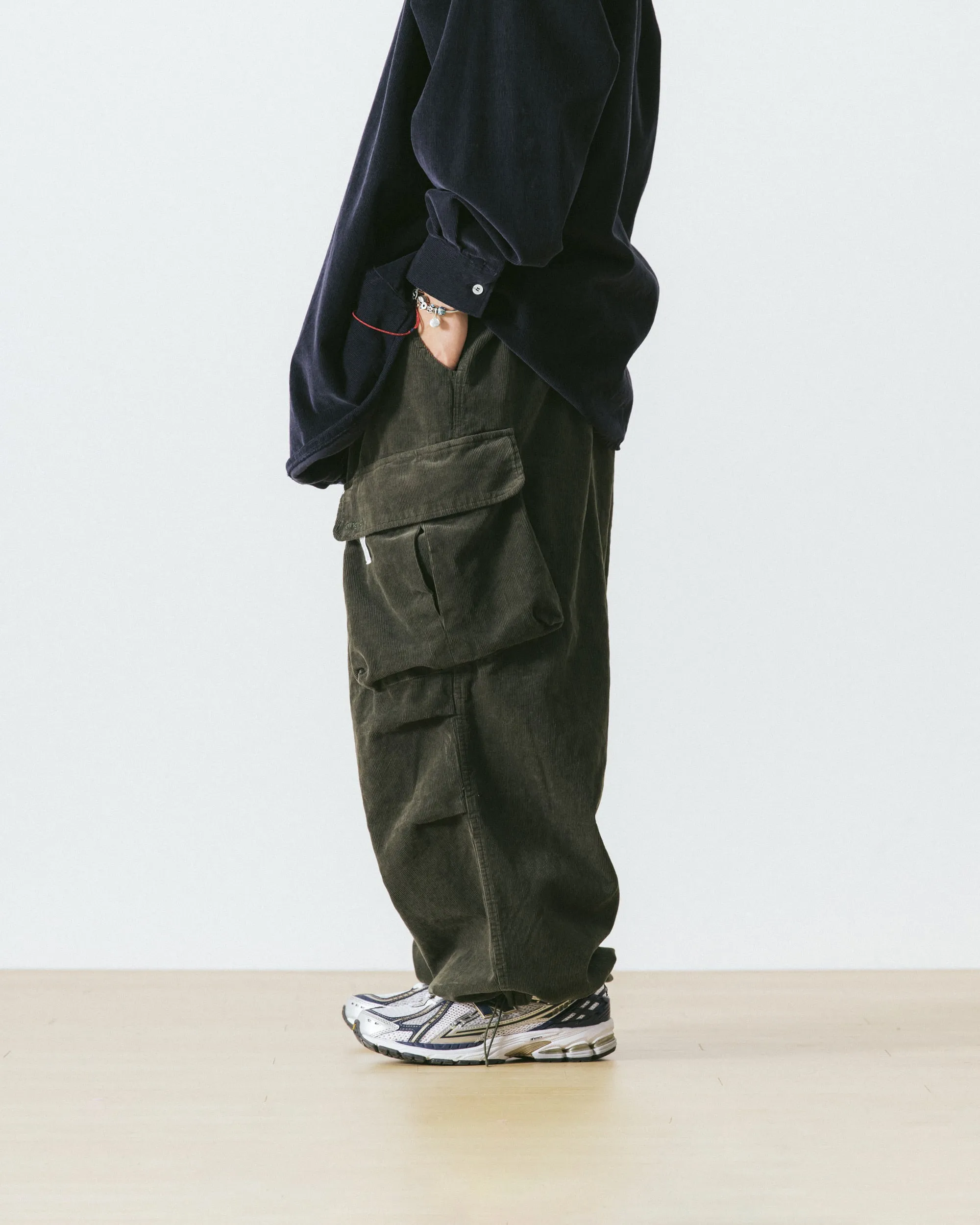 CORDUROY OBLIQUE CARGO BALLOON PANTS - KHAKI