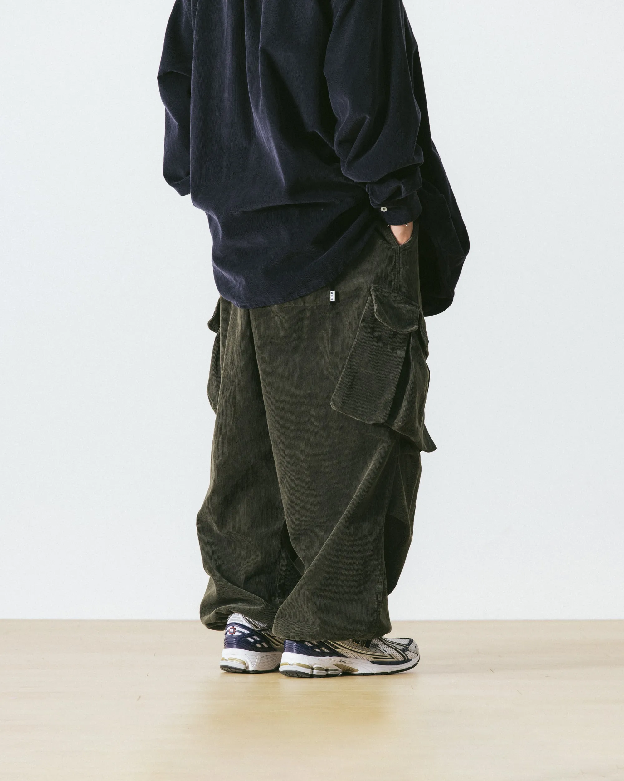 CORDUROY OBLIQUE CARGO BALLOON PANTS - KHAKI