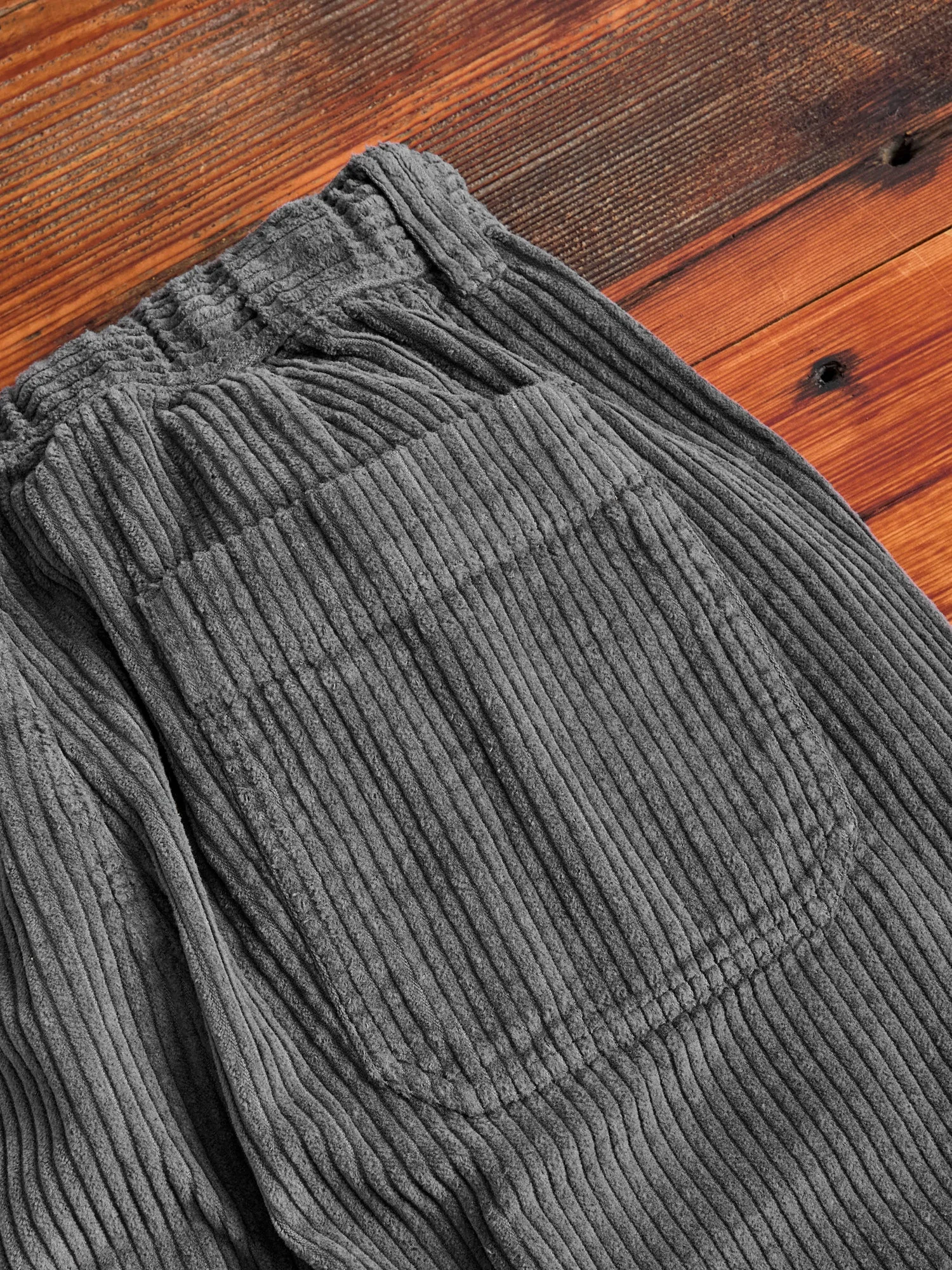 Doune Corduroy Pants in Charcoal Jumbo Cord