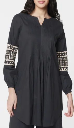 Hadiza Embroidered Cotton Modest Tunic - Black