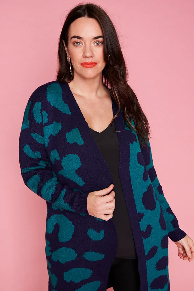 Lucy Teal Feels Cardi