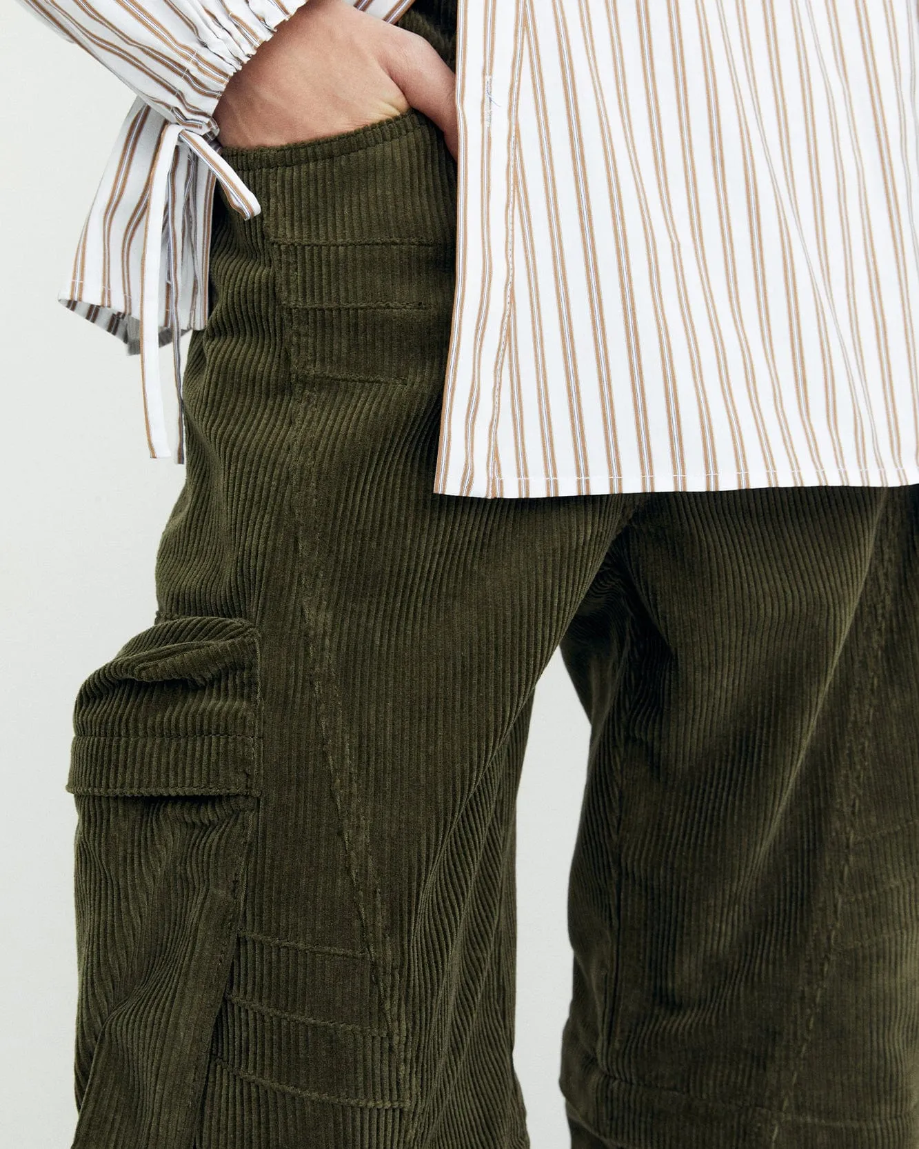 MILANO CORDUROY CARGO PANTS apa751m(KHAKI)