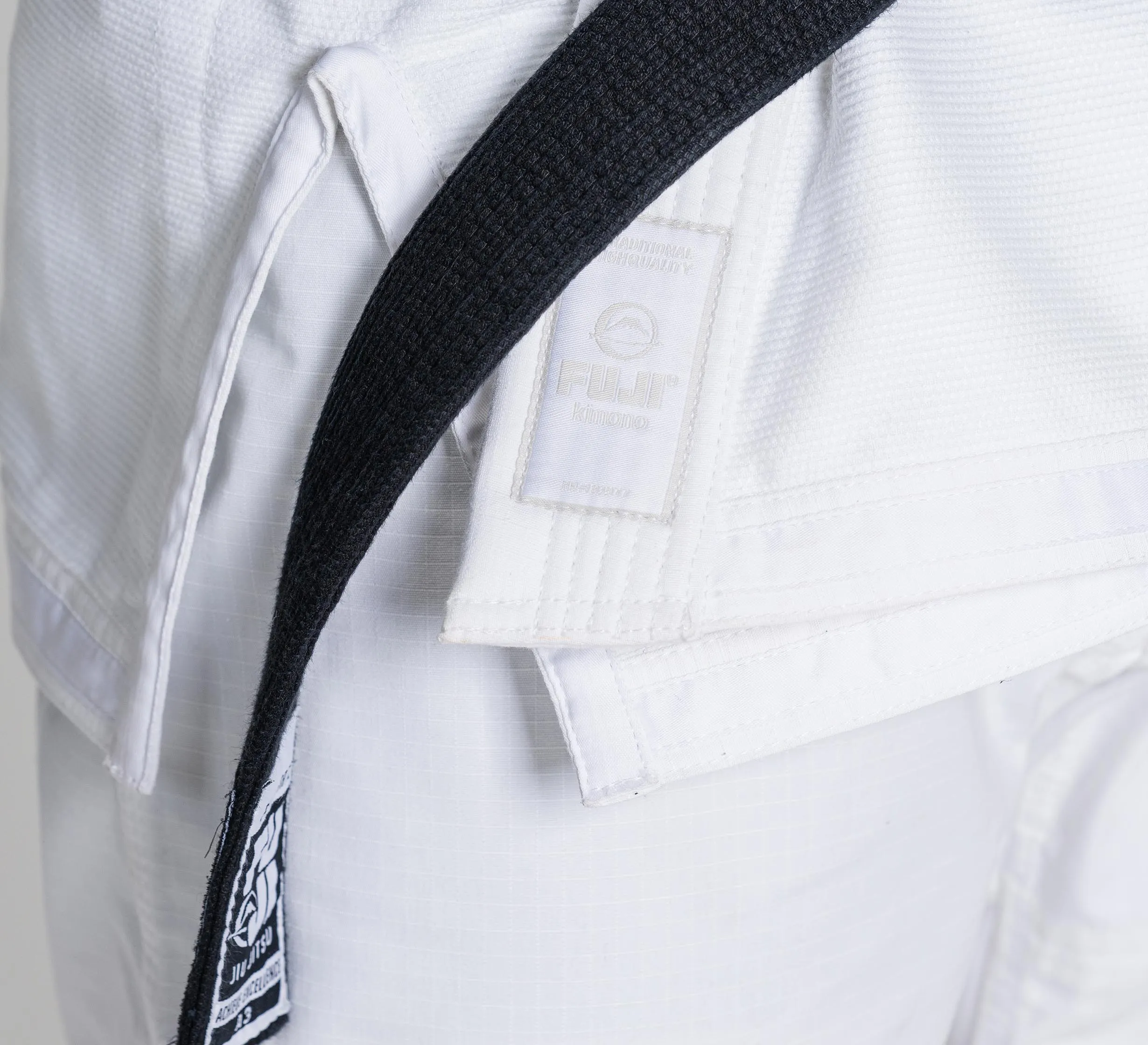 Suparaito BJJ Gi Whiteout