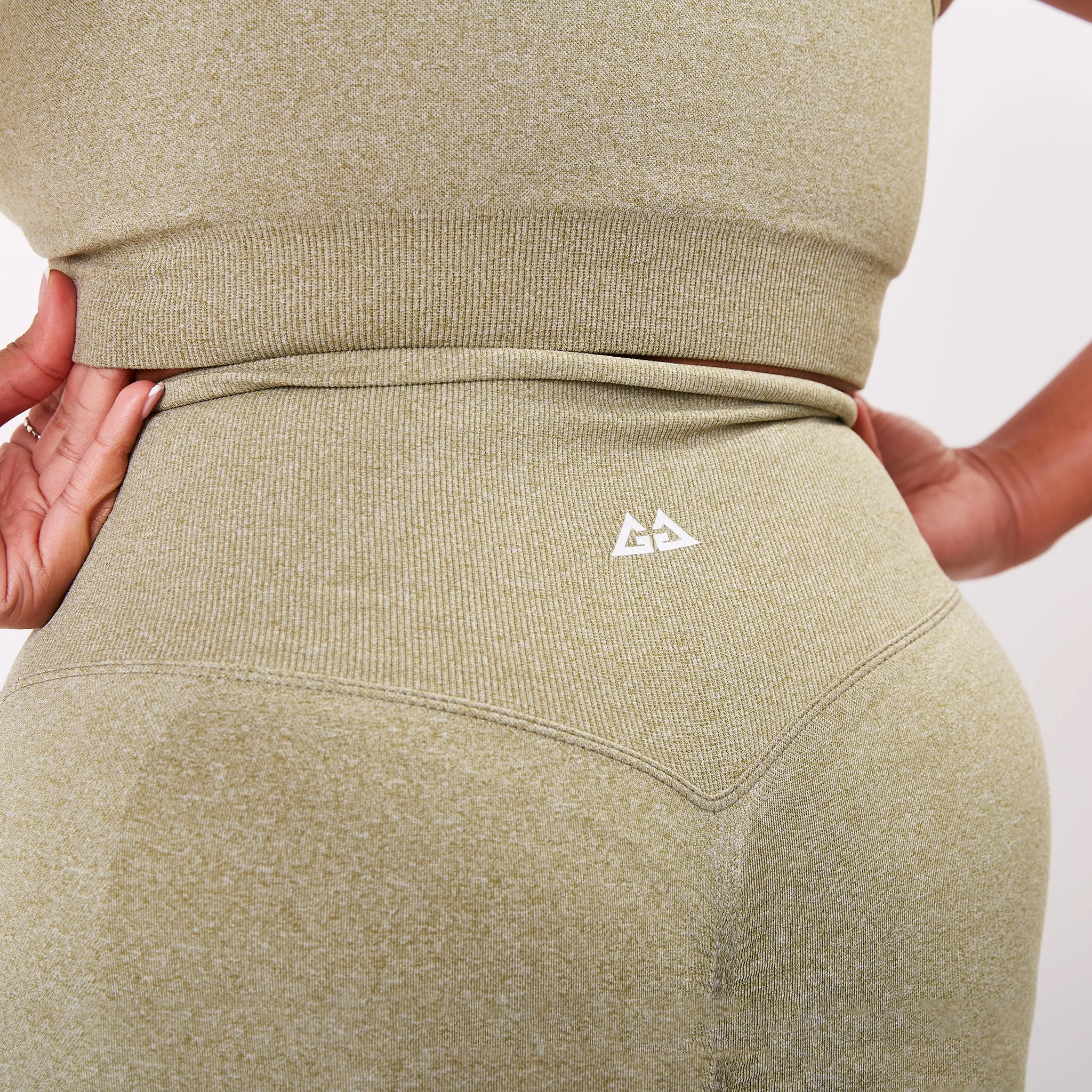 The 'Energy' Scrunch & Seamless Leggings - Olive